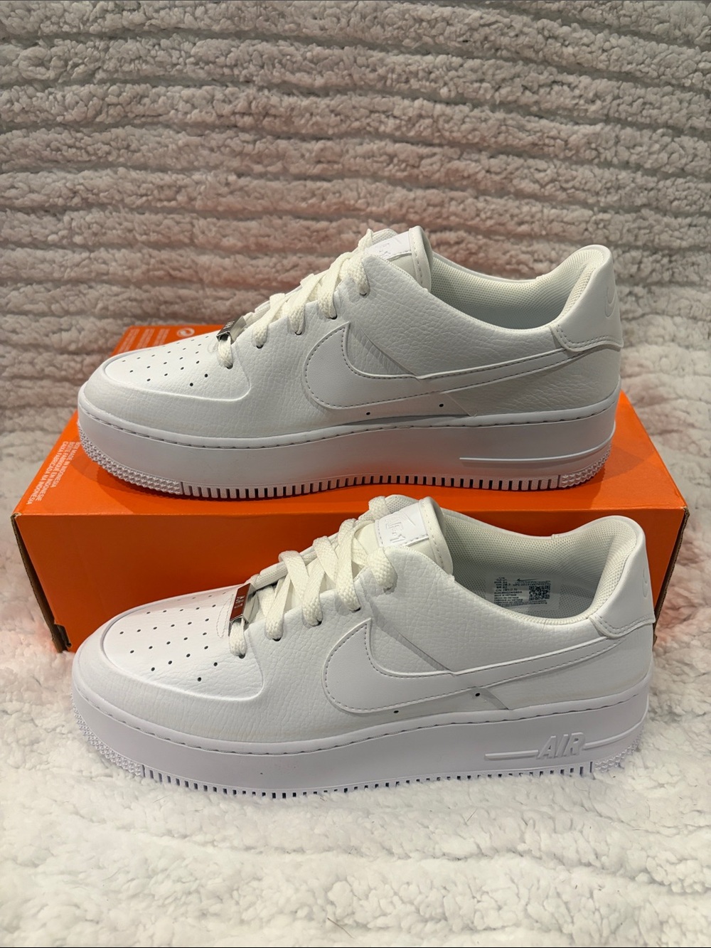 Nike Women's All-White Low Platform Sneakers Never Worn *With box*
